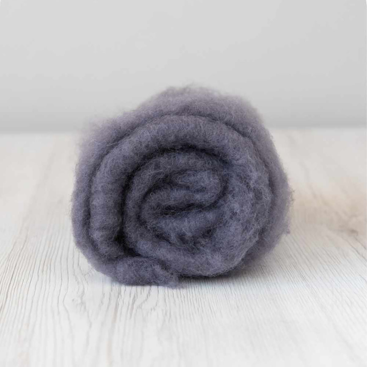 Lana Cardada Maori 27 Micras - Niebla