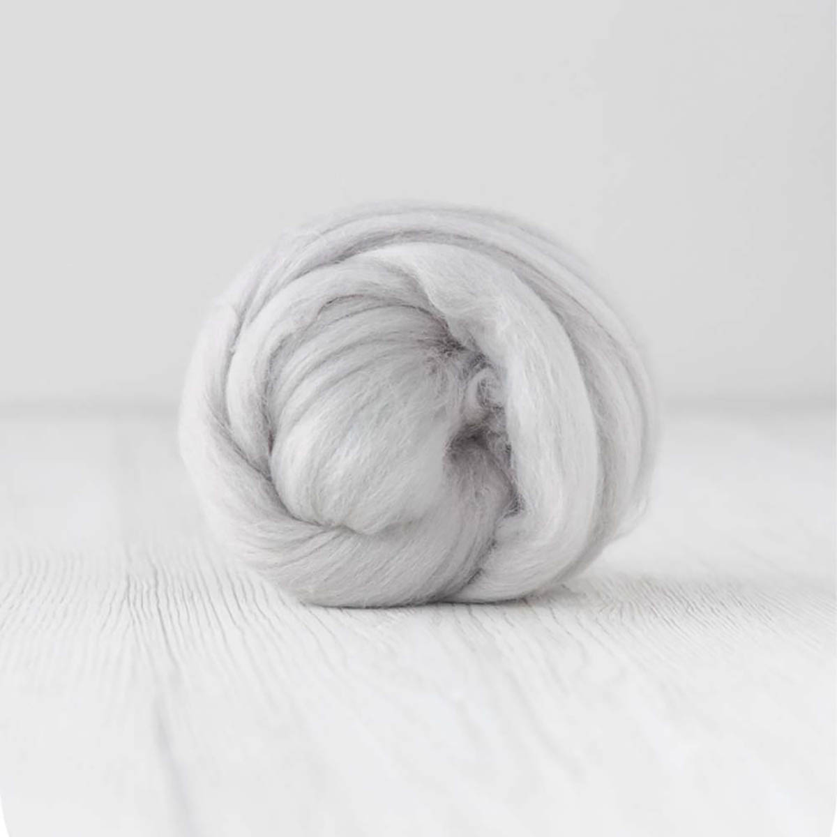 Lana Peinada Merino Extrafina 19 Micras - Nube